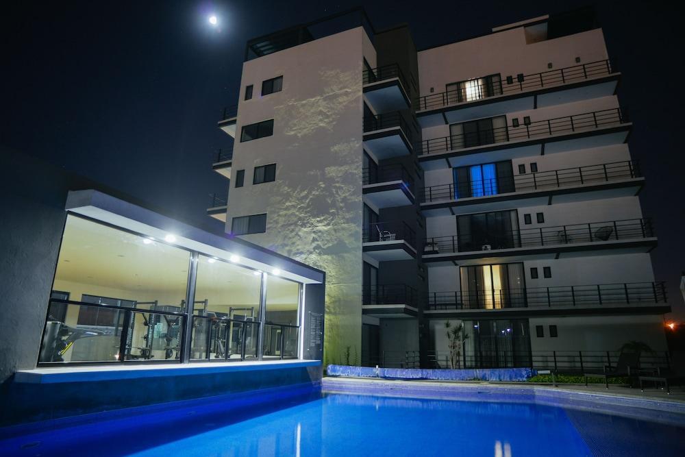 Ventura Apartments Celaya  Exteriör bild
